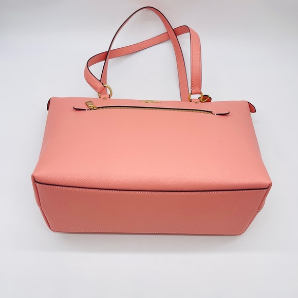 Coach Gallery Tote Bag - Picture 5 of 13